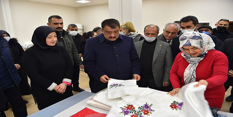 Gürkan'dan Kadın Kursiyerlere Ziyaret