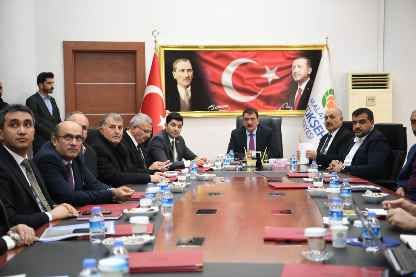 Gürkan, "İlçelerde Hizmetler Noktasında Büyük Mesafeler Katettik"