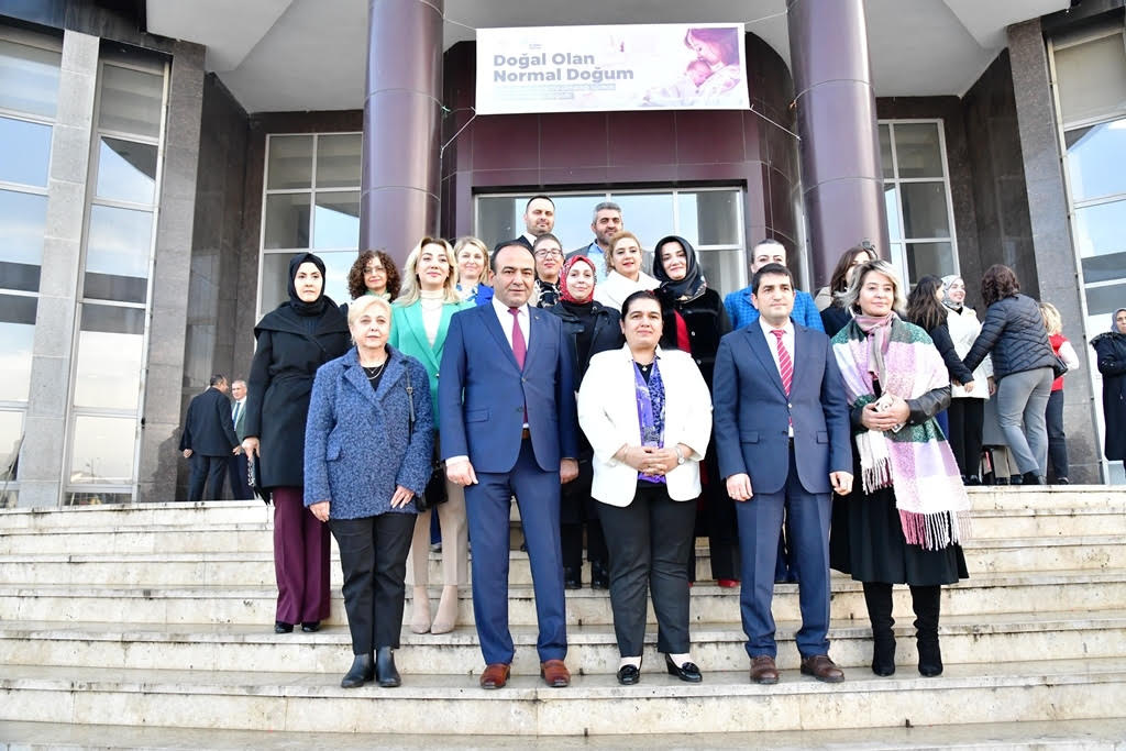 “Güvenli Ellerle Bilinçli Ebeveynlik” Projesi