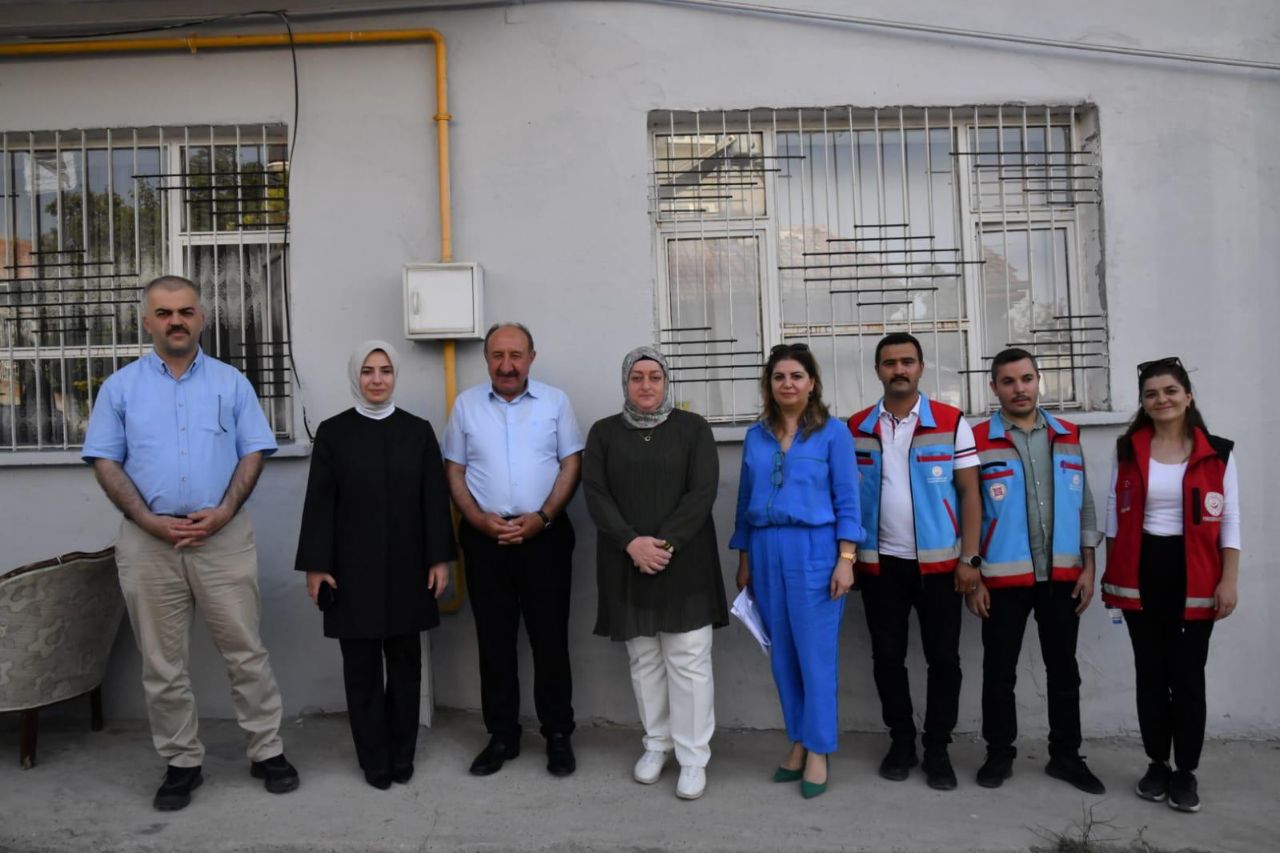 Hanife Yazıcı'dan Ev Ziyaretleri