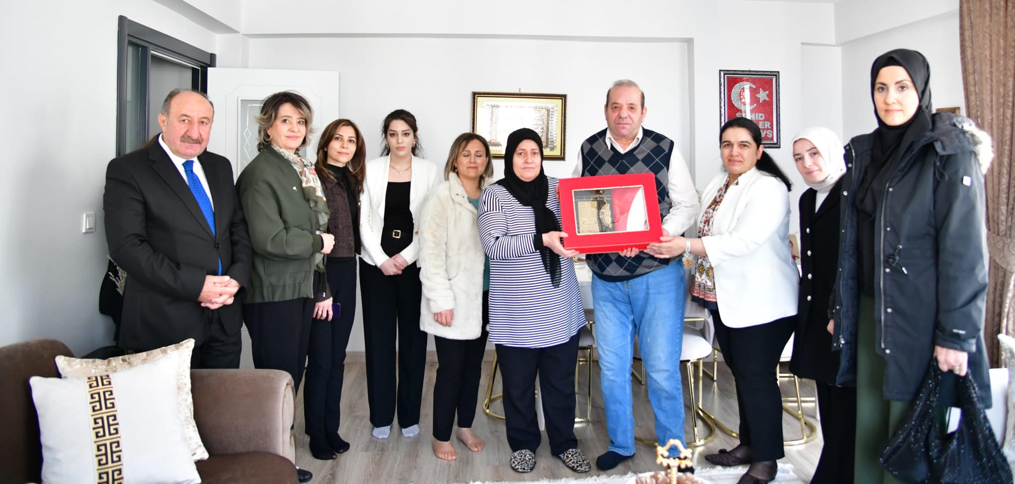 Hanımefendi Selda Yavuz Şehit Ailelerini Ziyaret Etmeye Devam Ediyor