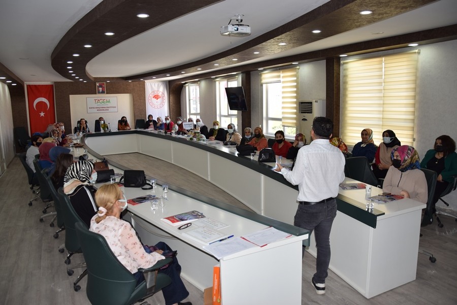 “Hanımeller E-Ticaret ile Buluşuyor” eğitimi