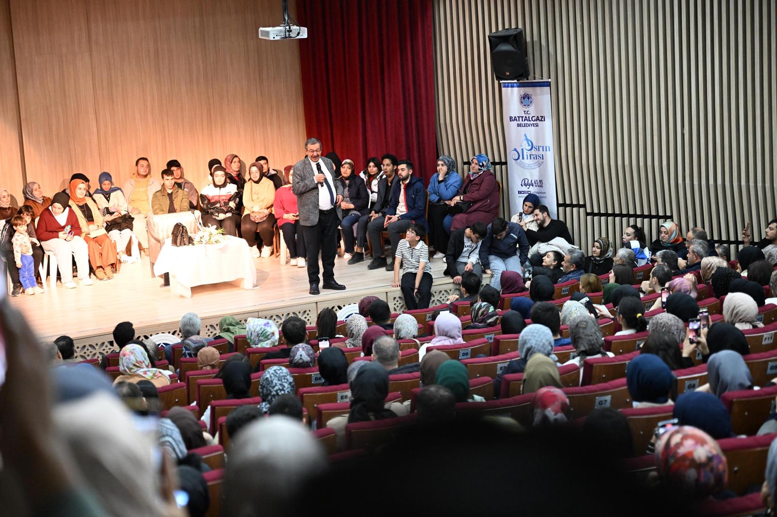 Hayati İnanç Unutulmaz Bir Akşam Yaşattı