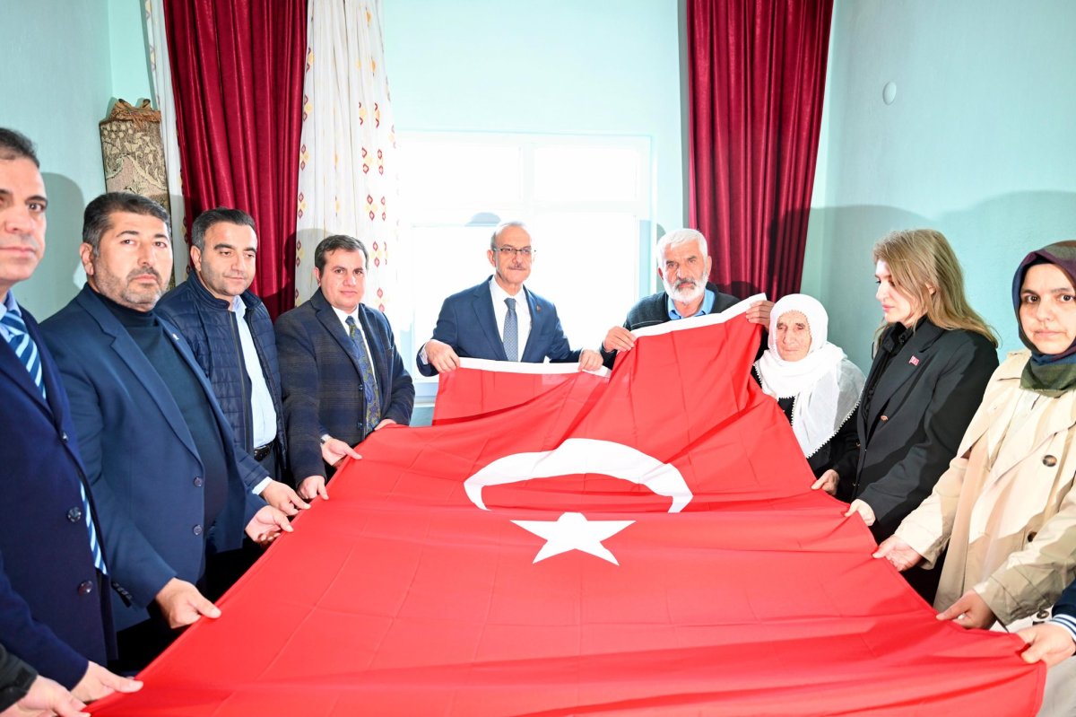 Vali Seddar Yavuz, Akçadağ İlçesinde İnceleme ve Ziyaretlerde Bulundu  Vali Seddar Yavuz Akçadağ ilçesini ziyaret ederek, bir dizi temaslarda bulundu.