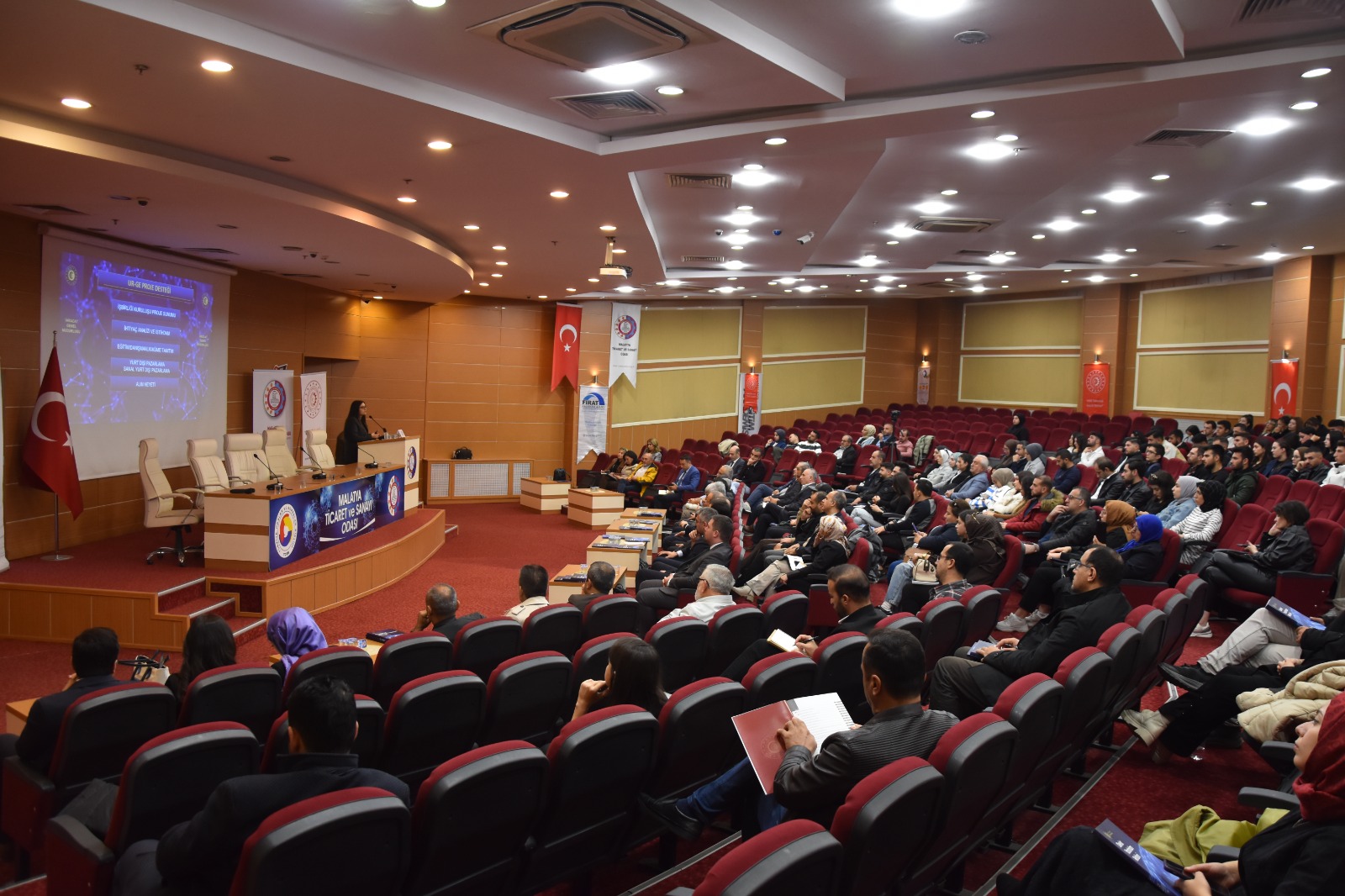 İlhan: “Koşullar ne olursa olsun üreteceğiz”