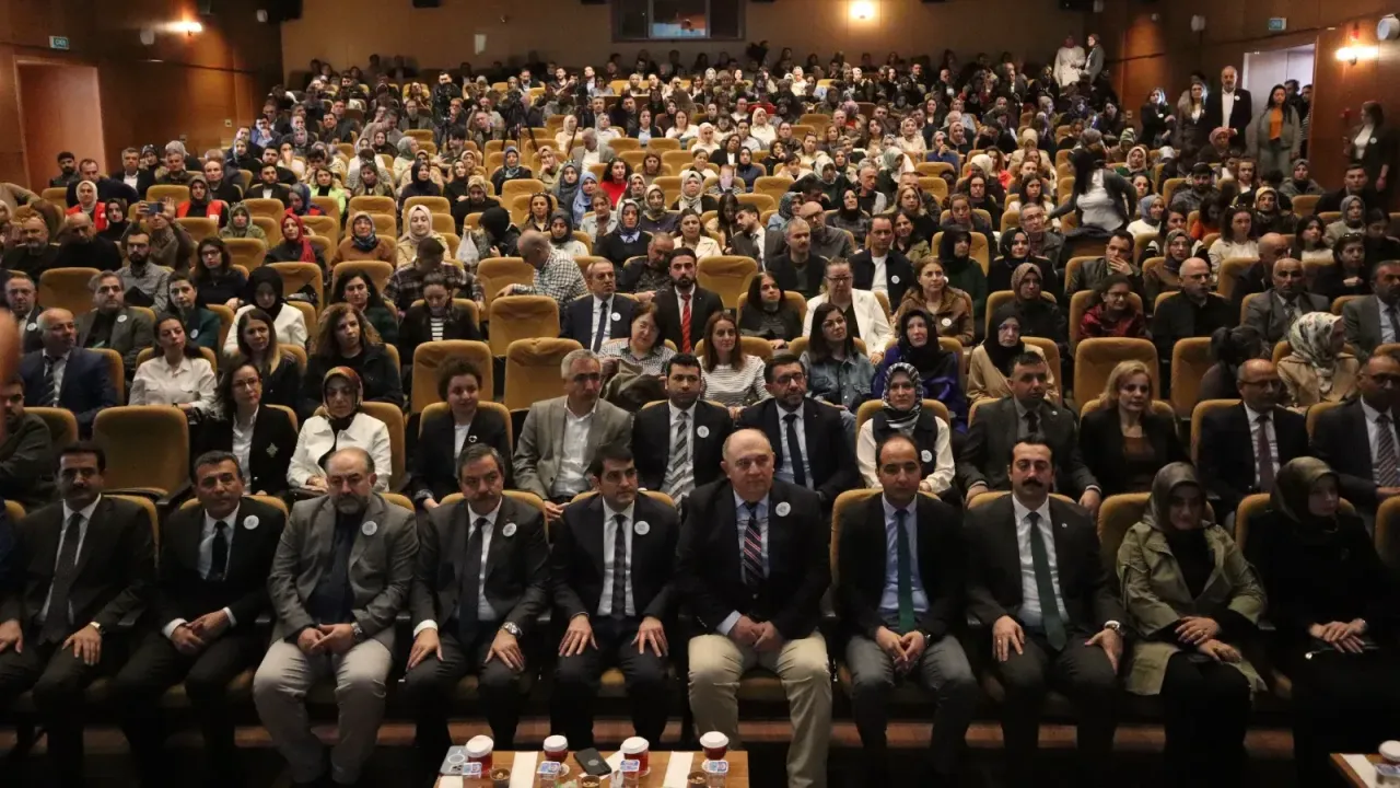 Covid-19 aşısı kalp krizine yol açar mı? Prof. Dr. Ateş Kara açıkladı