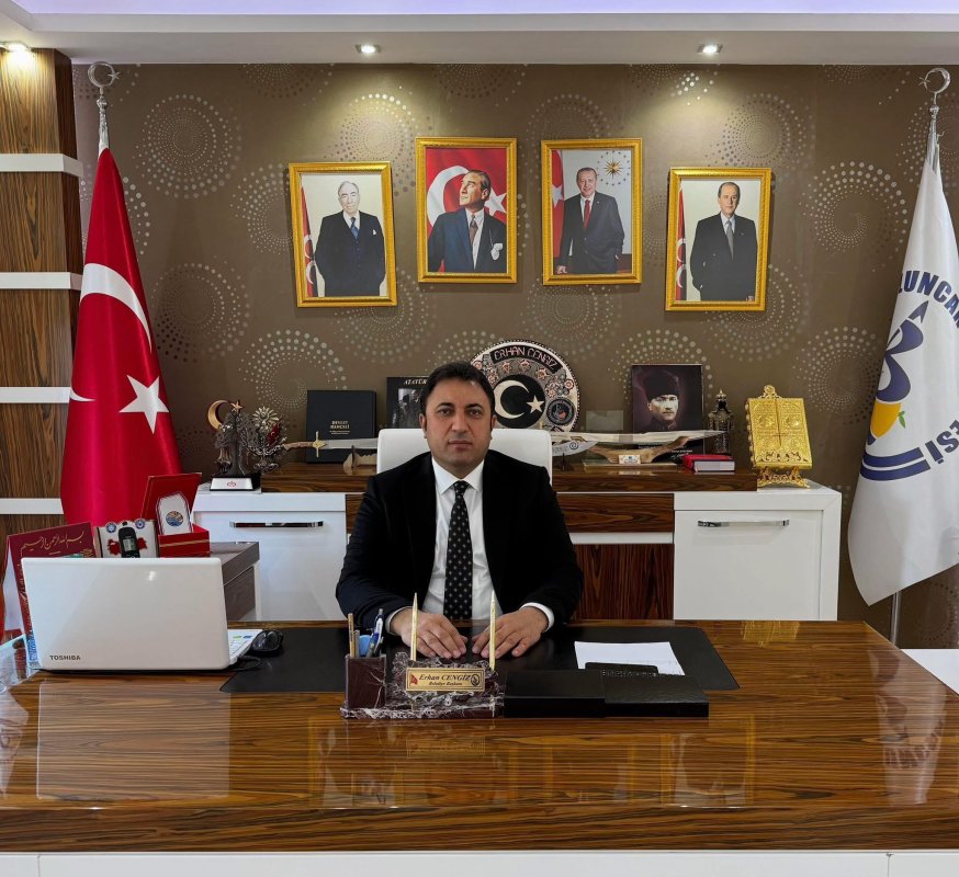 Başkan Erhan Cengiz’den Bayram Mesajı: "Kuluncak’ımızda Birlik ve Beraberlik Ruhuyla Bir Bayram Daha Yaşıyoruz"