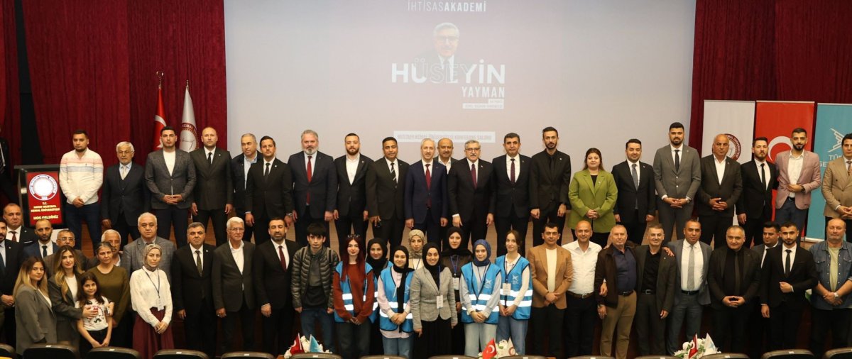AK Parti Genel Başkan Yardımcısı Yayman, Hatay'da "İhtisas Akademi" programında konuştu: