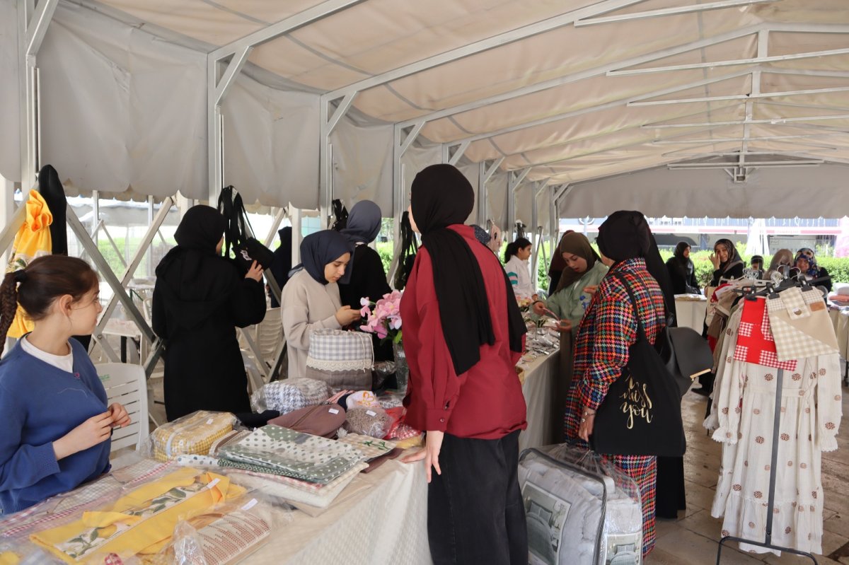 İlim Yayma Cemiyeti Malatya Şubesi Gazze yararına kermes açtı