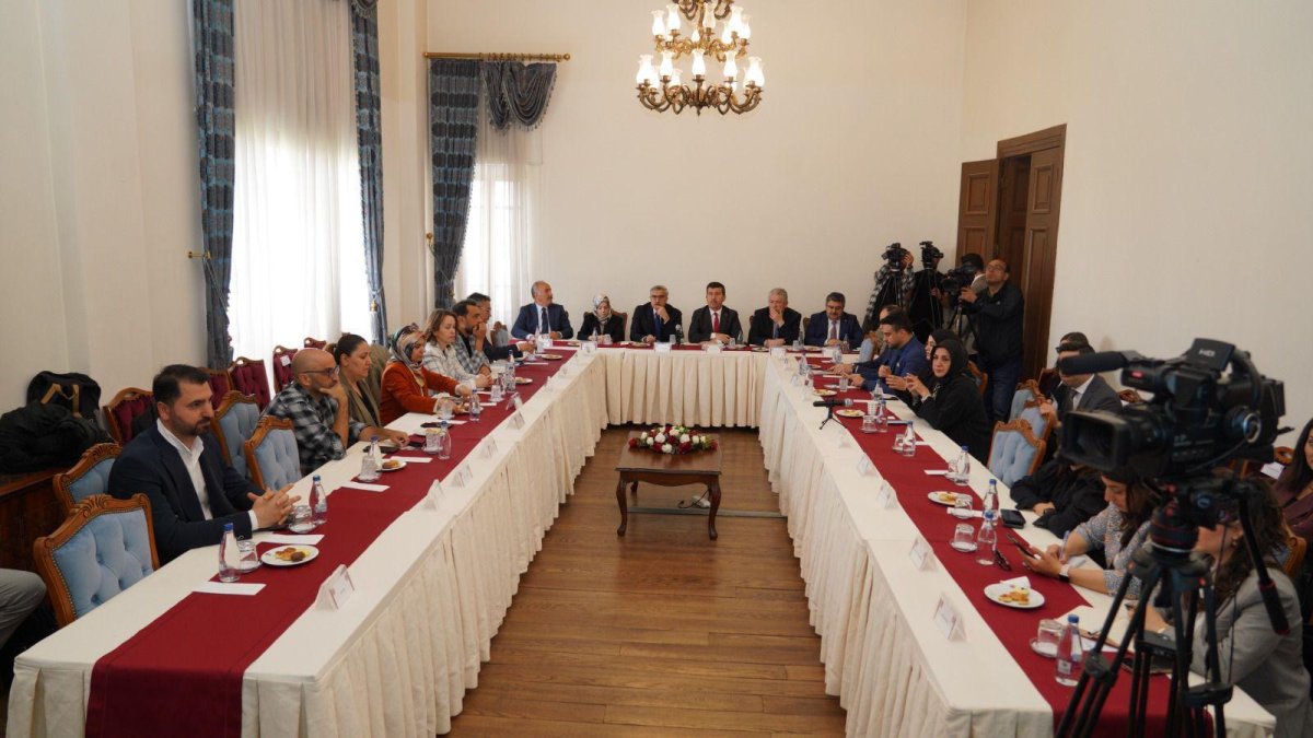 AK Parti Genel Başkan Yardımcısı Yayman, ASBÜ'de düzenlenen çalıştaya katıldı
