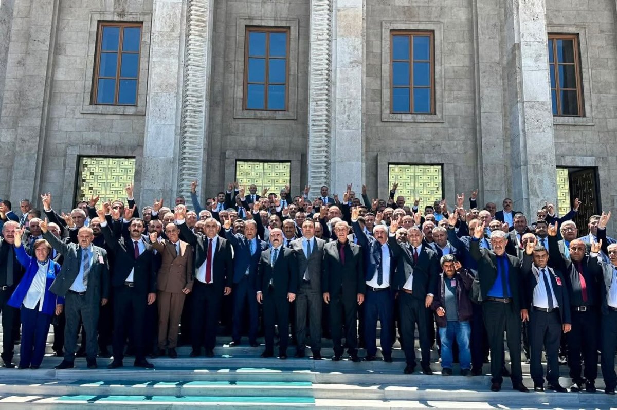 MHP Malatya Teşkilatı, Devlet Bahçeli’nin Grup Toplantısına Katıldı