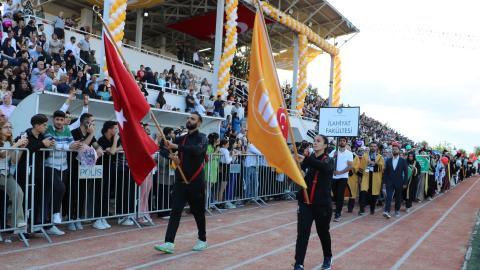 İnönü Üniversitesinde Mezuniyet Coşkusunda Filistin'e Anlamlı Destek