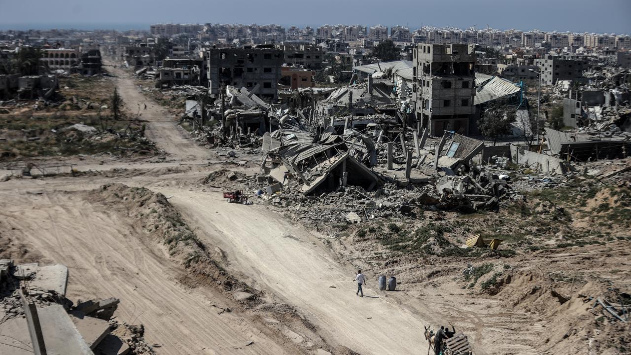 İsrail Han Yunus'a Saldırdı