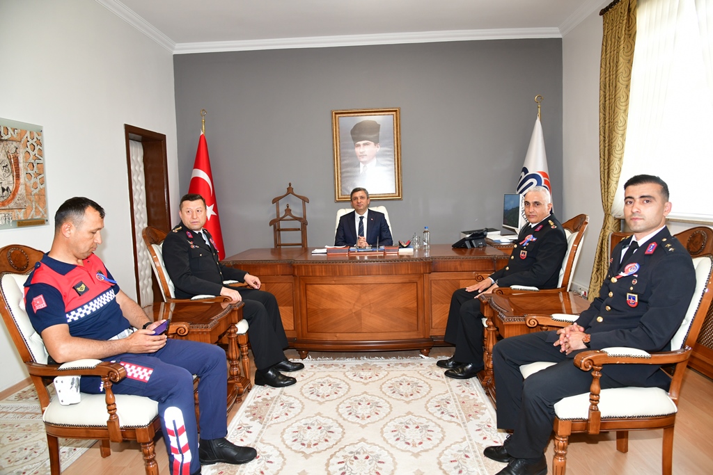 Jandarma Heyetinden Vali Şahin'e  Ziyaret