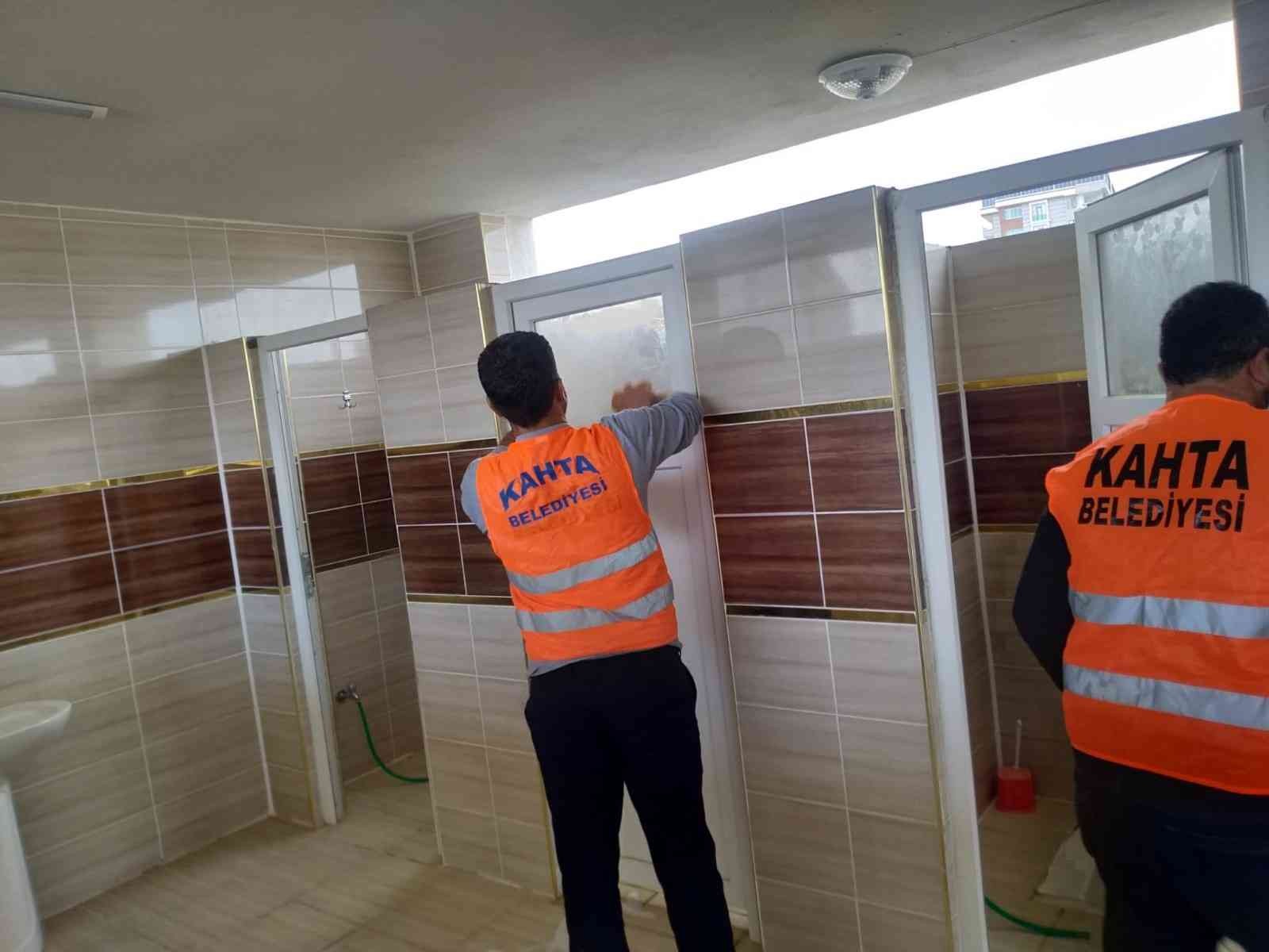 Kahta Belediyesi’nden camilere hijyen desteği