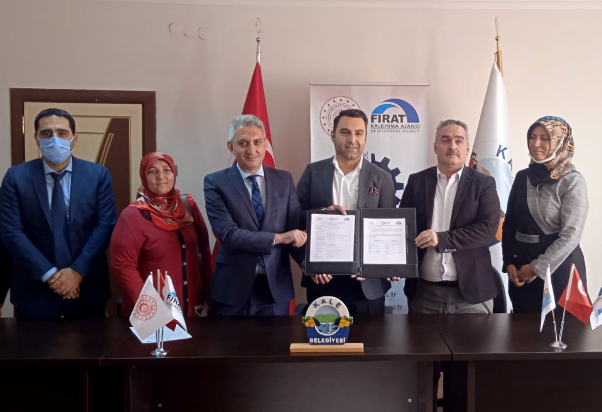 Kale Çileği kadınlara ve gençlere gelir kapısı olacak