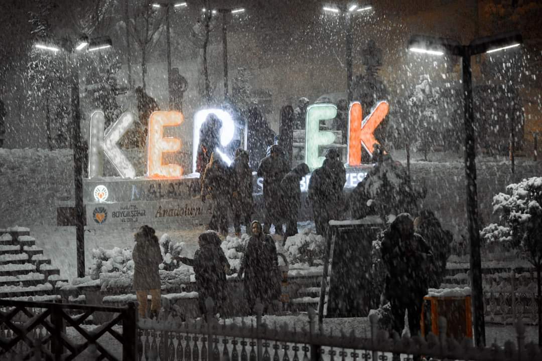 Kar Yağışı Malatya'yı Kartpostala Çevirdi