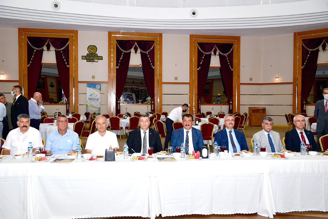 ‘Kayısının Malatya ekonomisine katkısı’ konferansı yapıldı