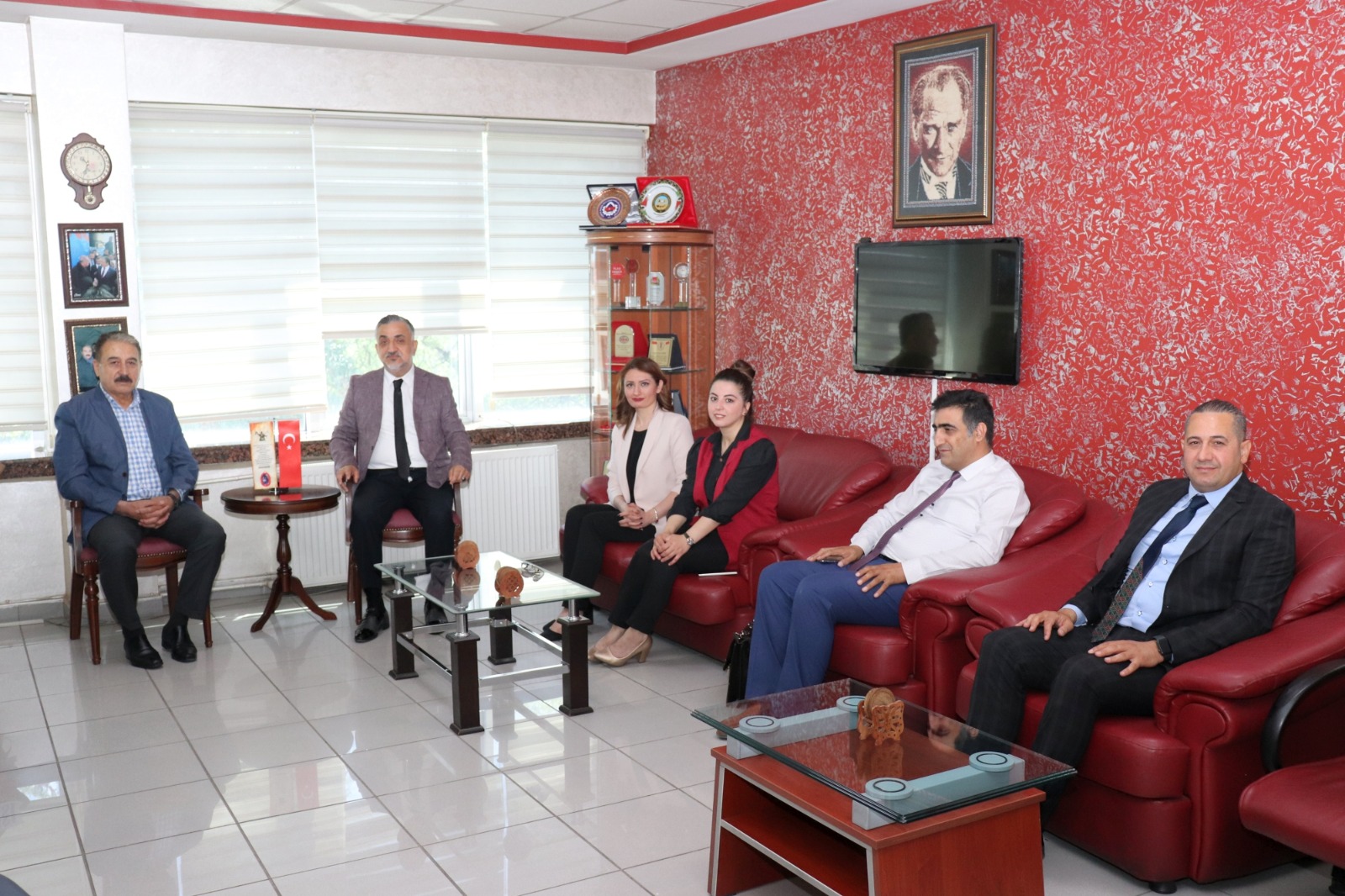 Keskin; “Eğitim Sorununu Çözdünüz, Ekmek mi Kaldı?”