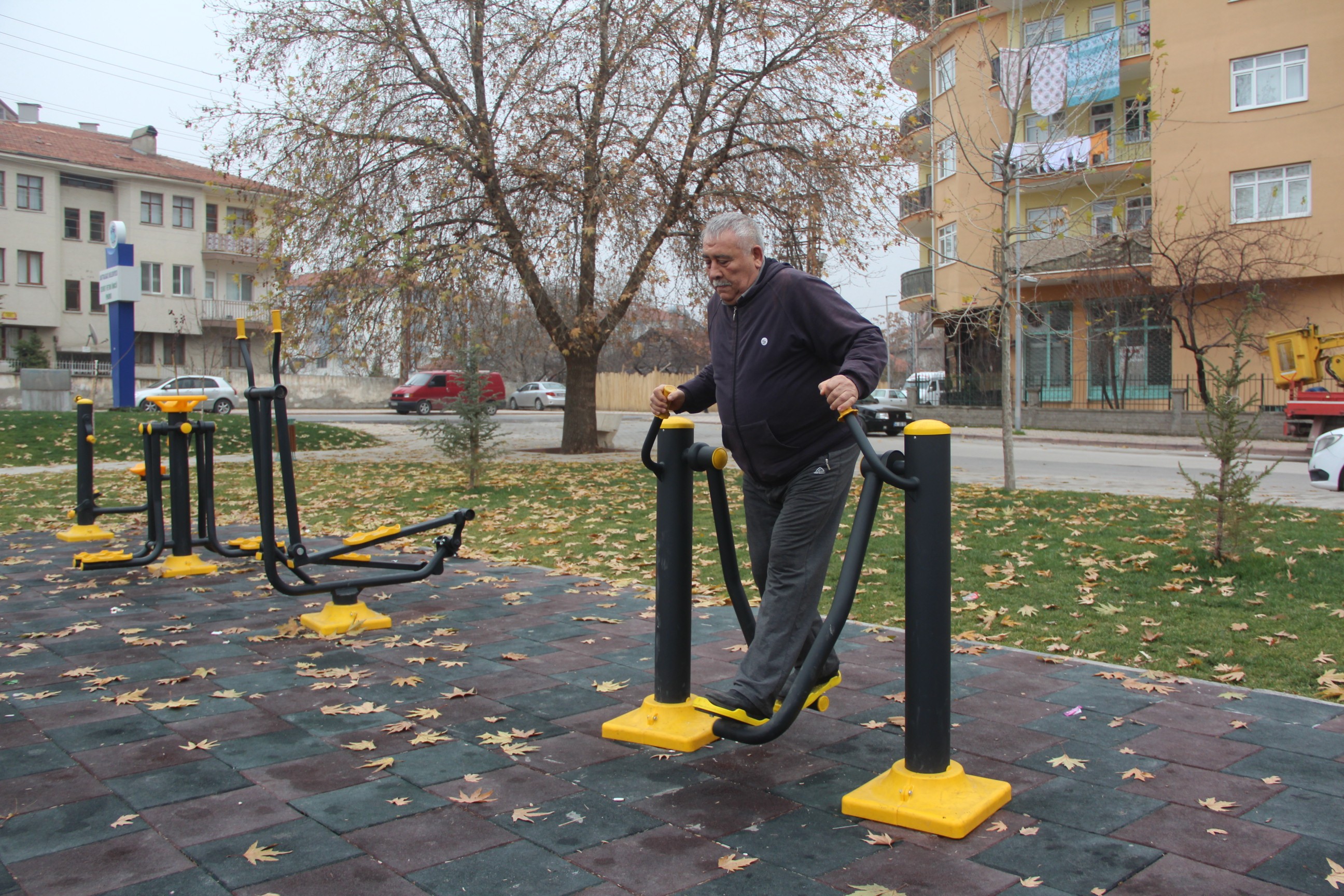 Kovid-19'a Sporla Karşı Koyuyor