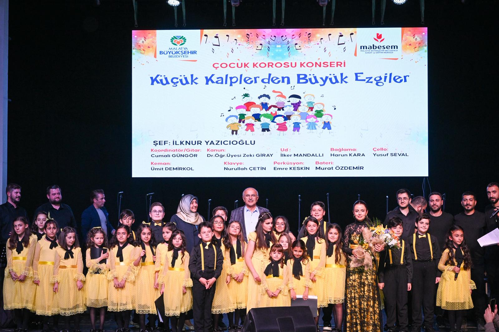 KÜÇÜK KALPLERDEN BÜYÜK EZGİLER