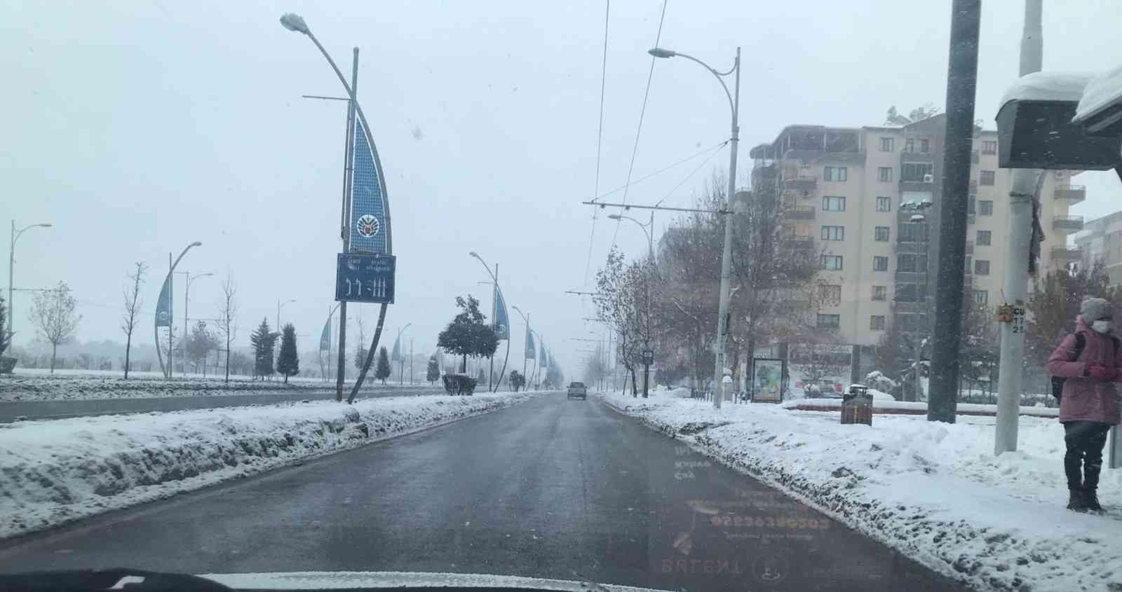Malatya’da kar yağışı etkili oldu