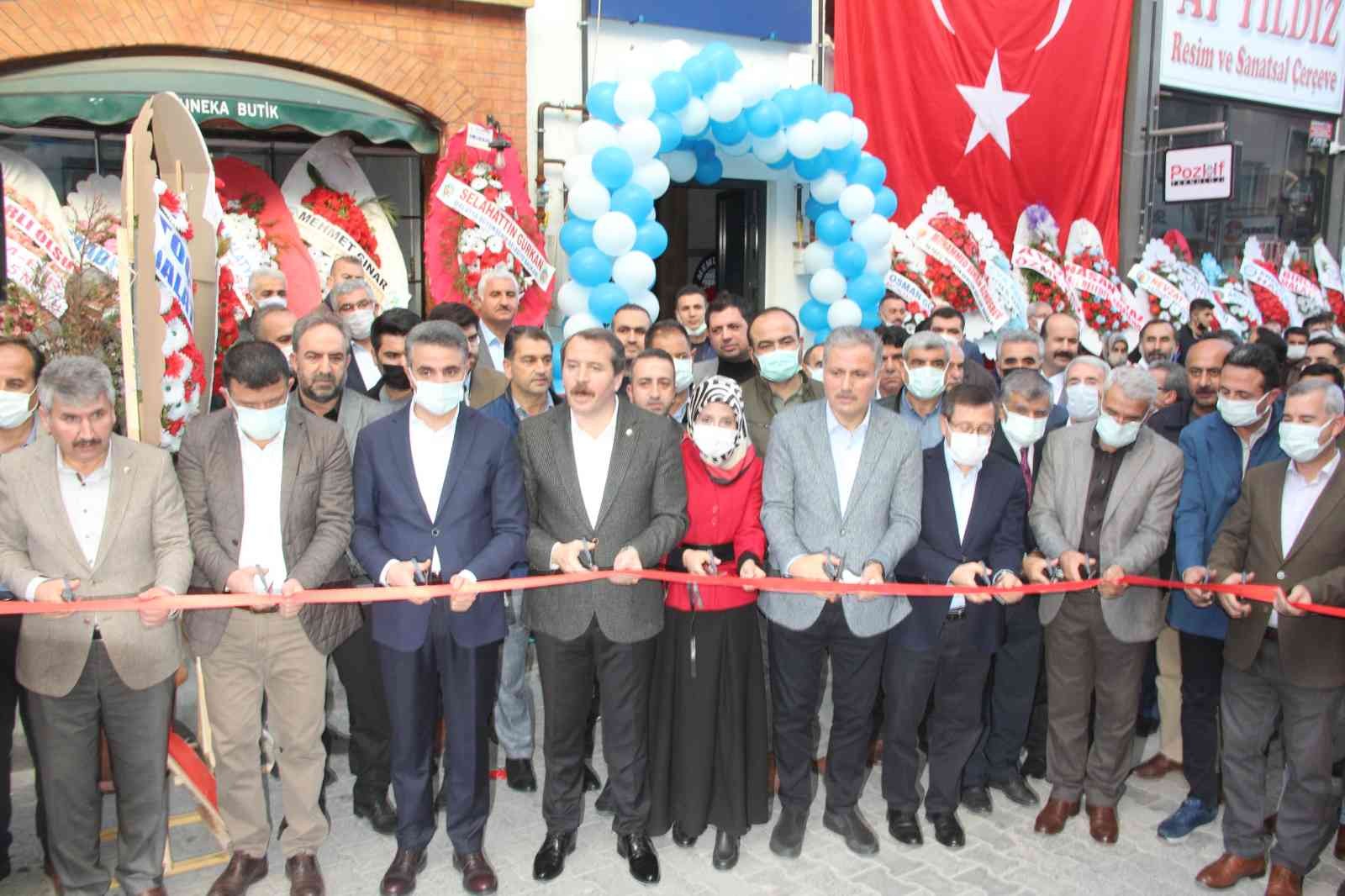 Malatya’da Memur-Sen’in yeni binası törenle hizmete açıldı