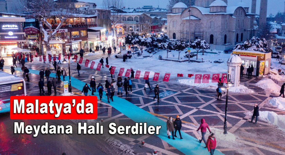 Malatya’da Meydana Halı Serdiler