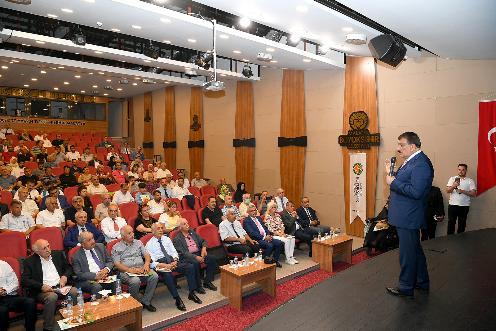 Malatya Mazisine Layık  İstikbale Yürüyor