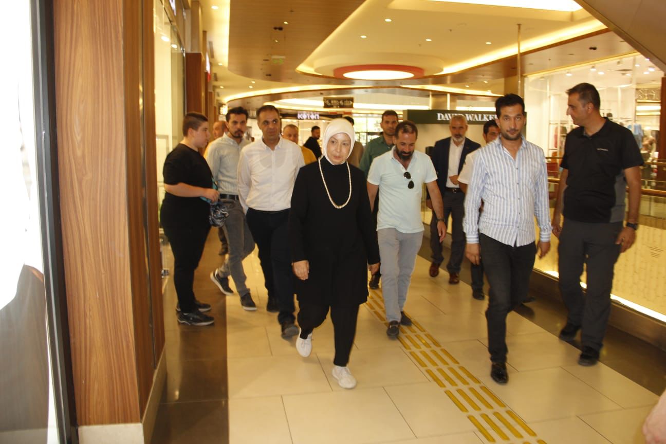 Milletvekili Çalık Esnafları Dinledi