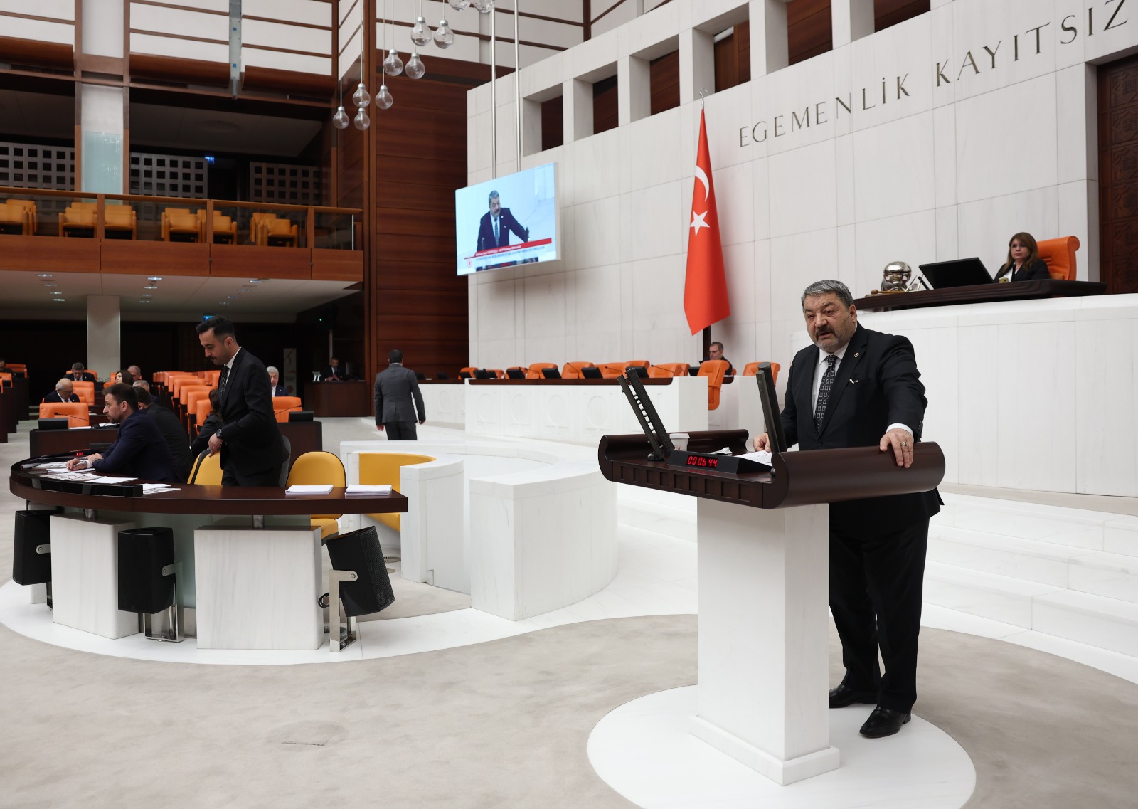 Milletvekili Fendoğlu`;Cumhuriyetimizin 102. yılına ulaşmanın gururunu ve onurunu yaşıyoruz.