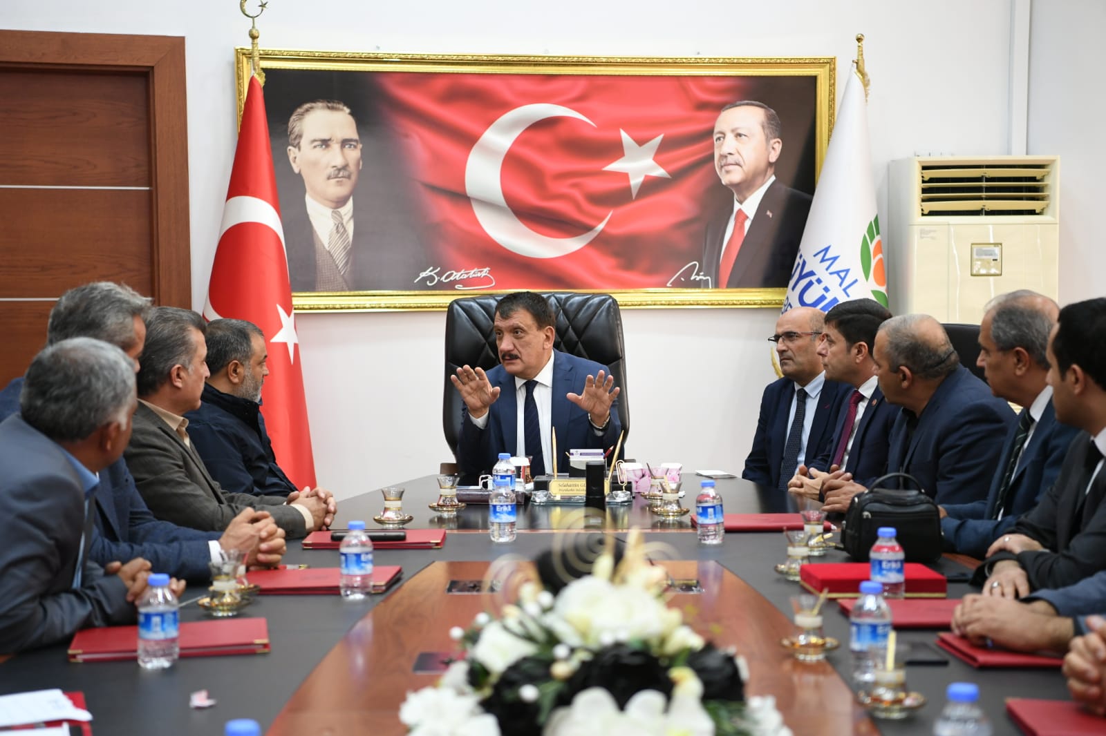 Muhtarlar  Derneğinden Başkan Gürkan'a Ziyaret