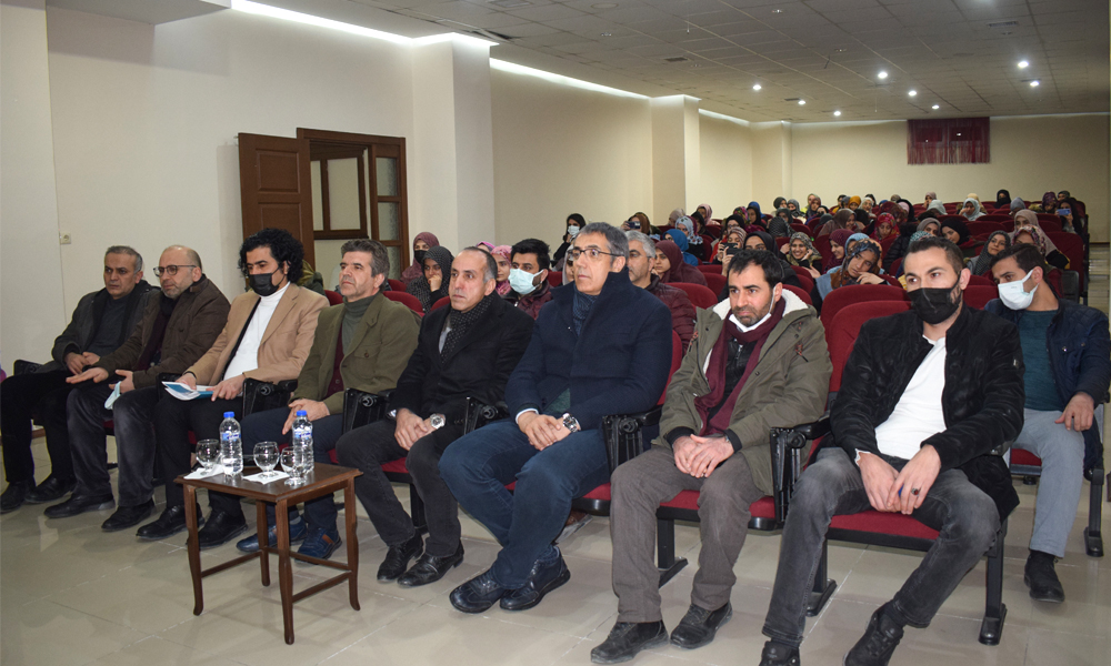 Niyazi Mısri Malatya’da Anılmaya Devam Ediyor