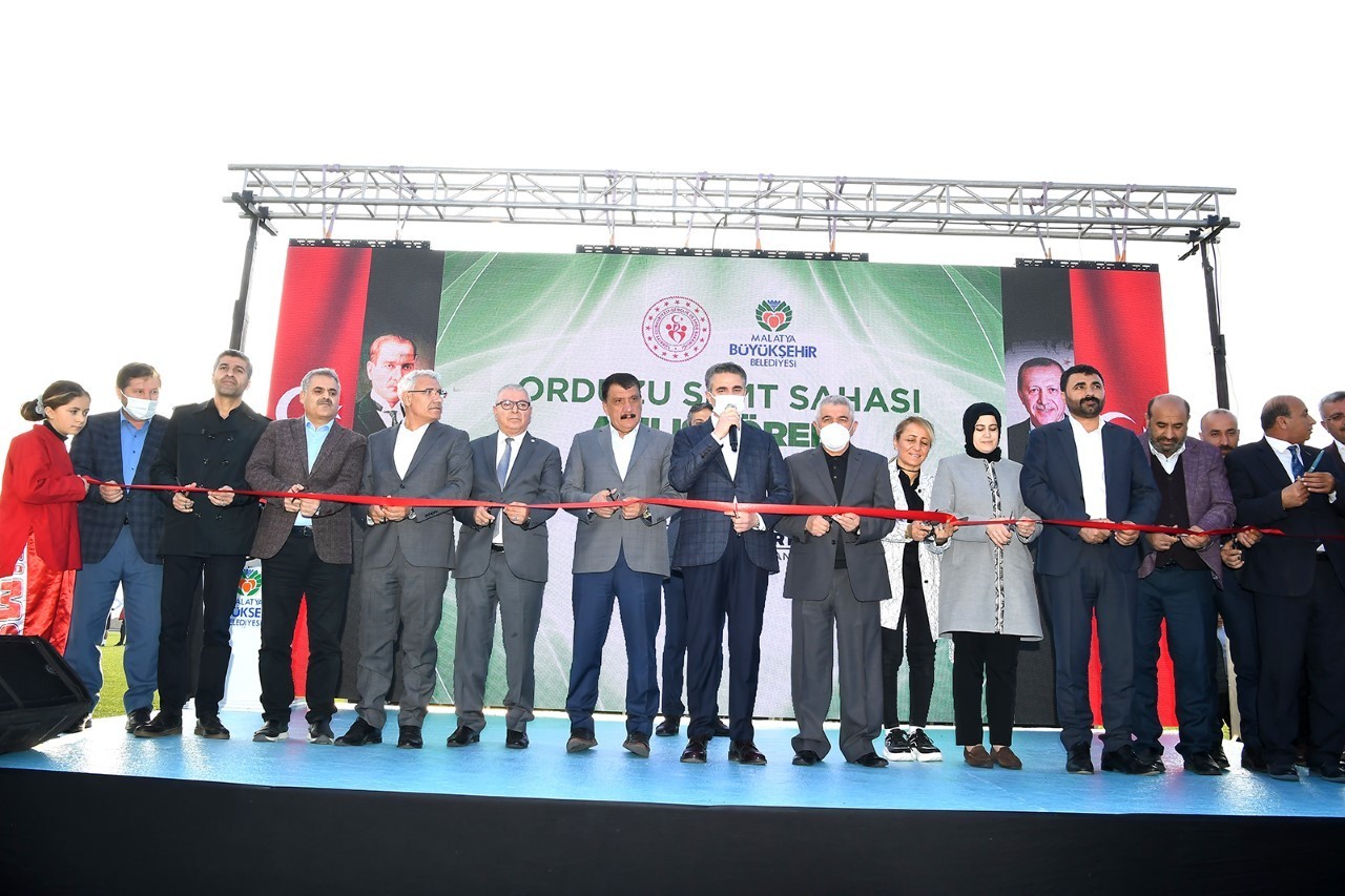 Orduzu Sentetik Çim Sahası Hizmete Girdi