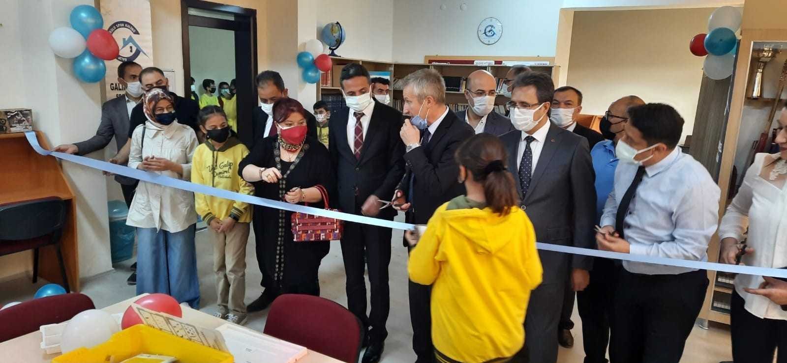 Ortaokula robotik kodlama atölyesi