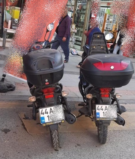 Polisin Dikkati Plaka Sahtekarını Ortaya Çıkardı