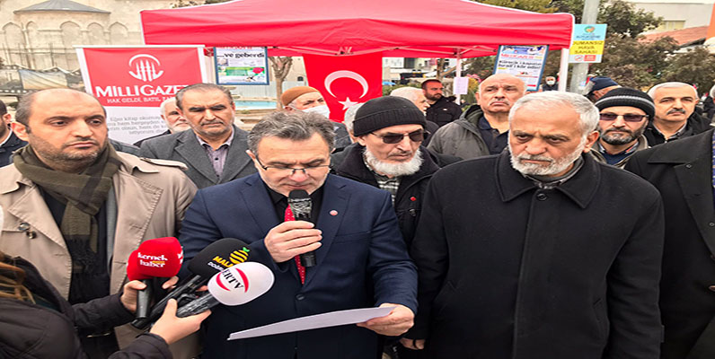 Saadet Partililer Erbakan'ı Andı