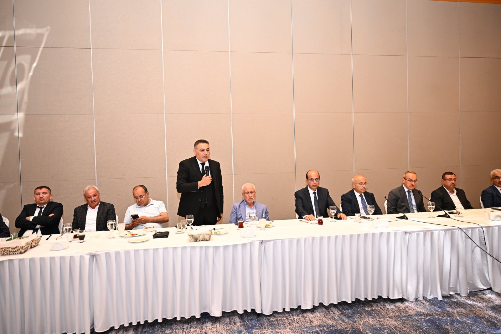 Sadıkoğlu: “Konteyner Esnafına Ek Süre Verilmeli”