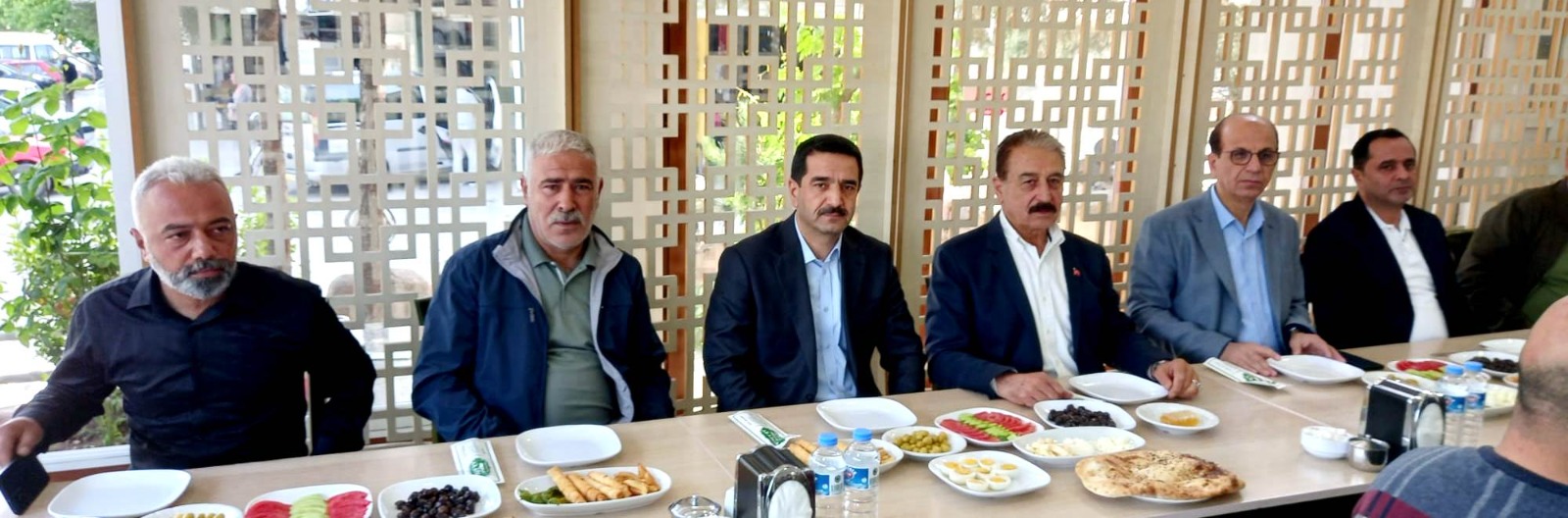 Sanayi Esnafları Başkan Prof. Dr. İlhan Geçit ve Bayram Taşkın İle Biraraya Geldi