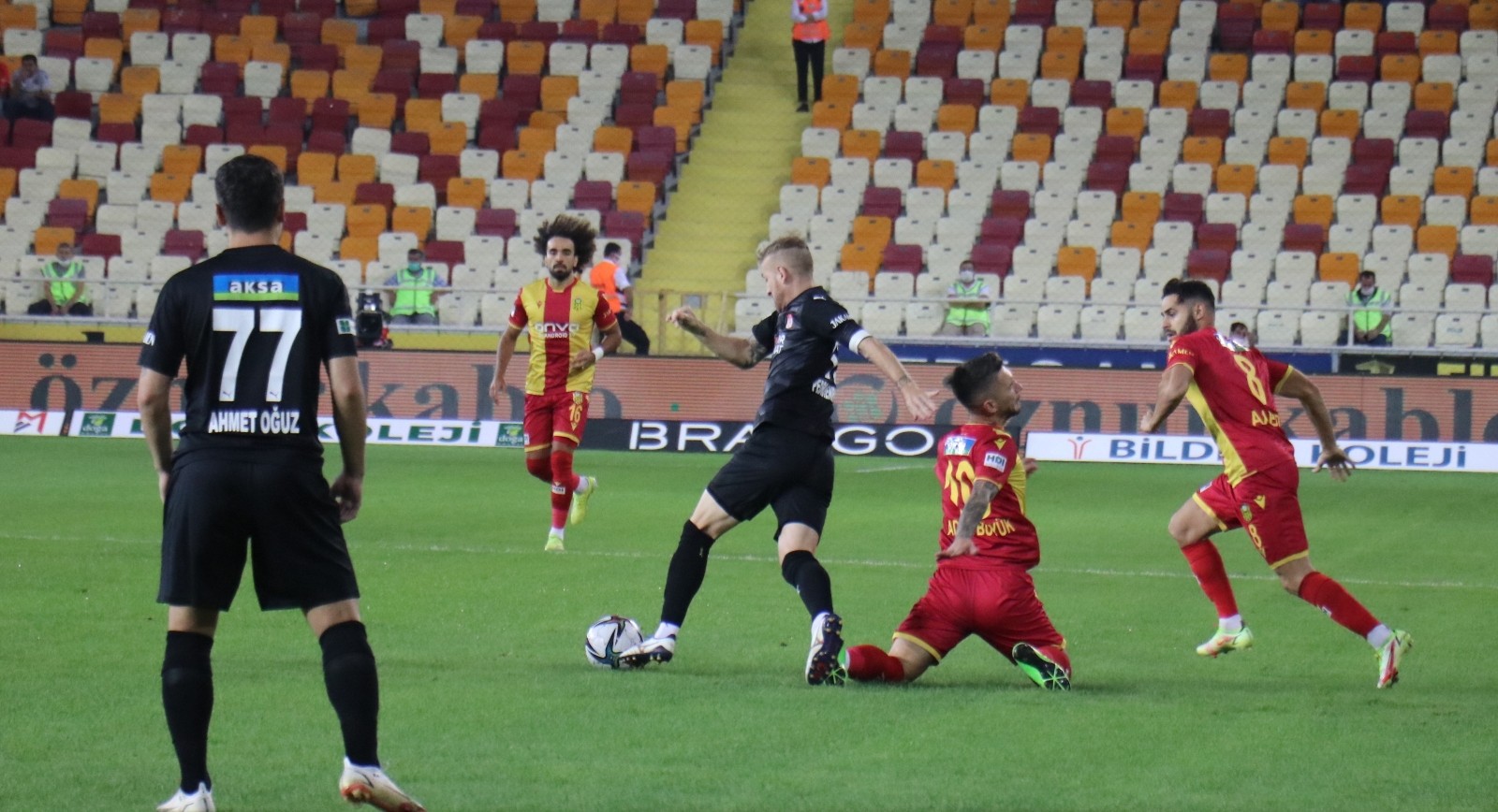 Süper Lig: Yeni Malatyaspor: 0 - DG Sivasspor: 0 (ilk yarı)