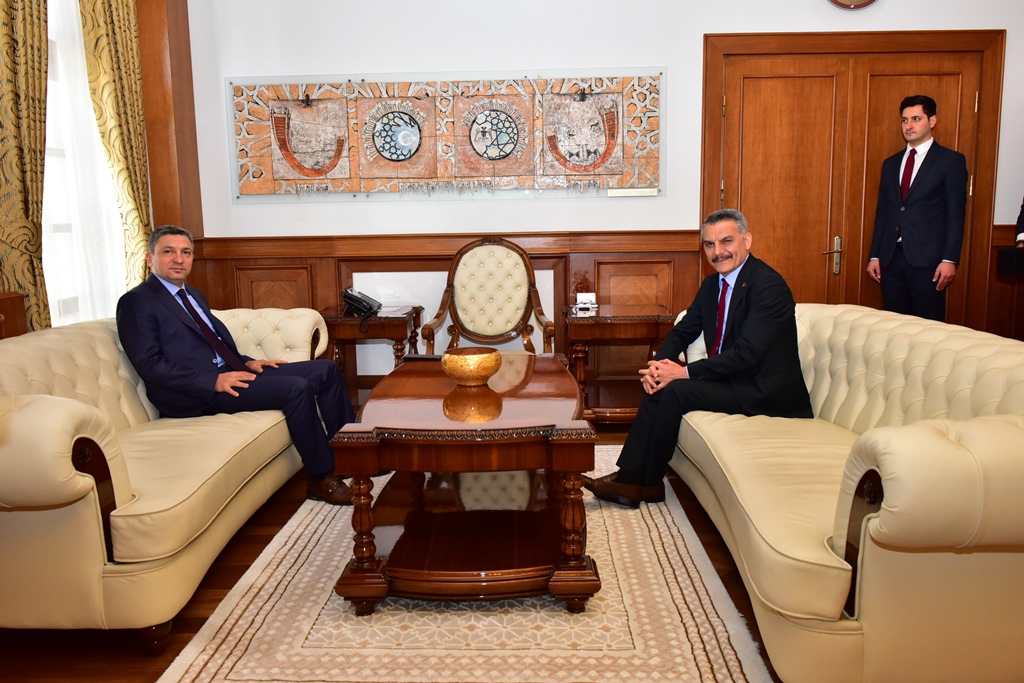 Tunceli Valisi Özkan’dan Vali Şahin’e Ziyaret