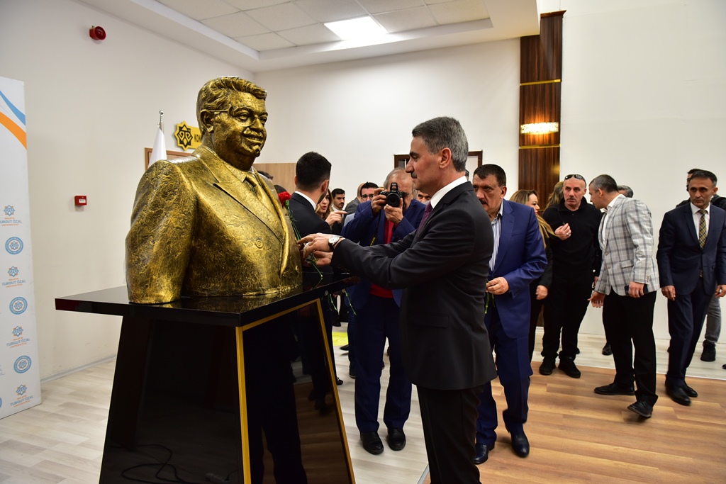 Turgut Özal Ölüm Yıldönümünde Malatya'da Anıldı
