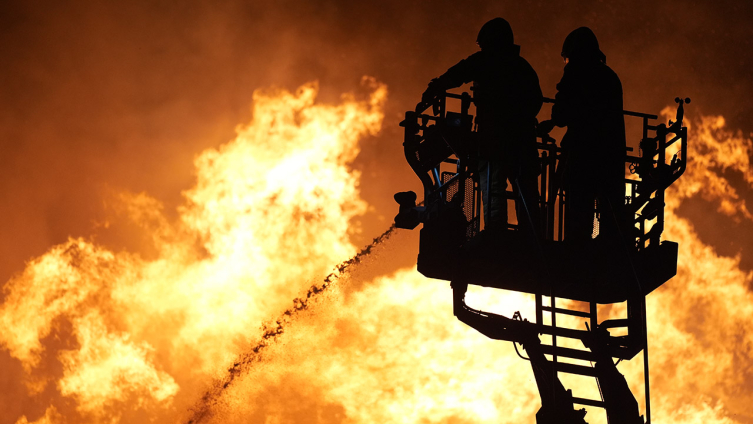 Türkiye Orman Yangınlarıyla Mücadele Ediyor