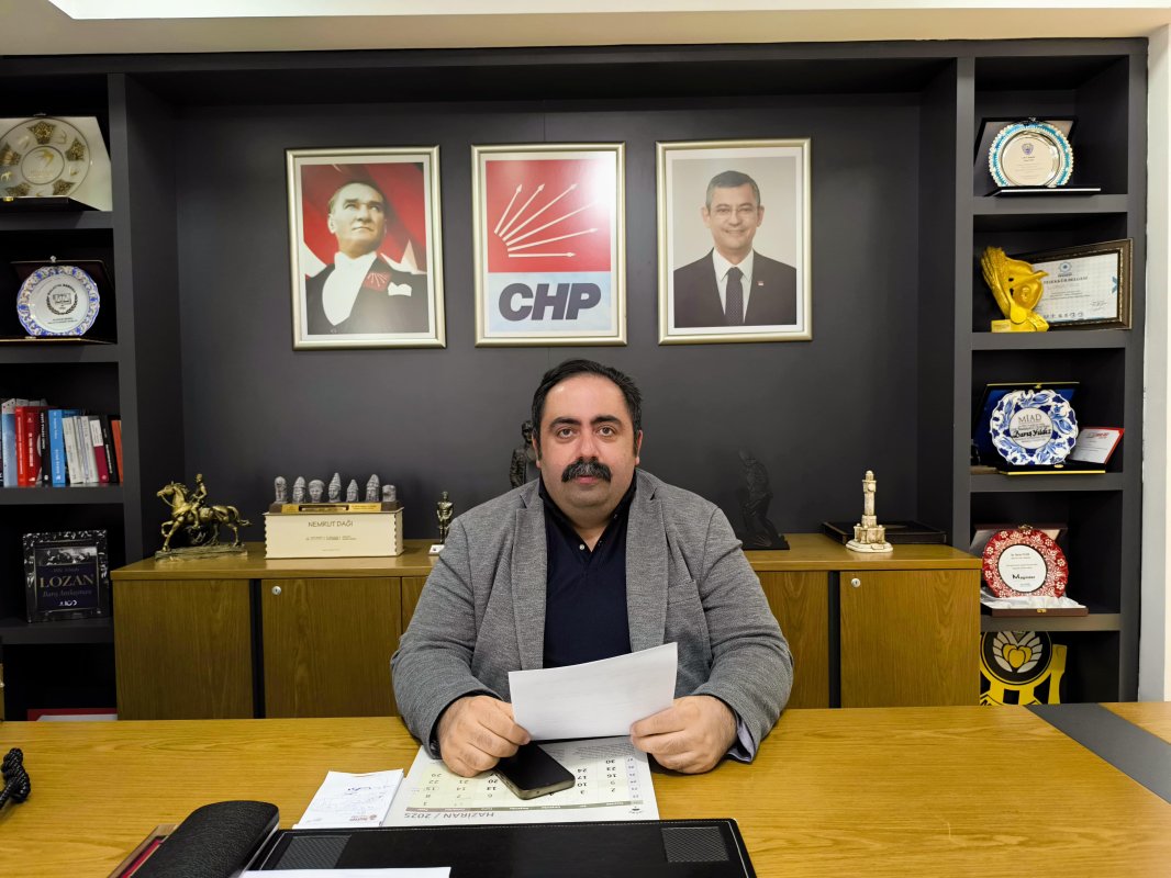 CHP Malatya İl Başkanı Barış Yıldız, 6 Şubat depremlerinin yıl dönümü dolayısıyla yaptığı açıklamada, yaşanan acıların hâlâ tazeliğini koruduğunu vurguladı.