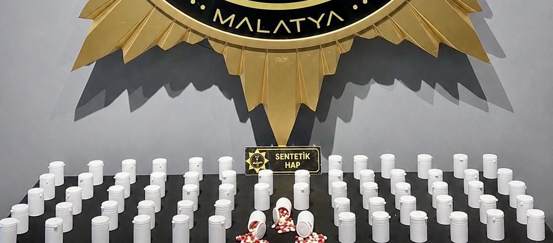 Uyuşturucu Operasyonunda 3 Bin 892 Hap Ele Geçirildi