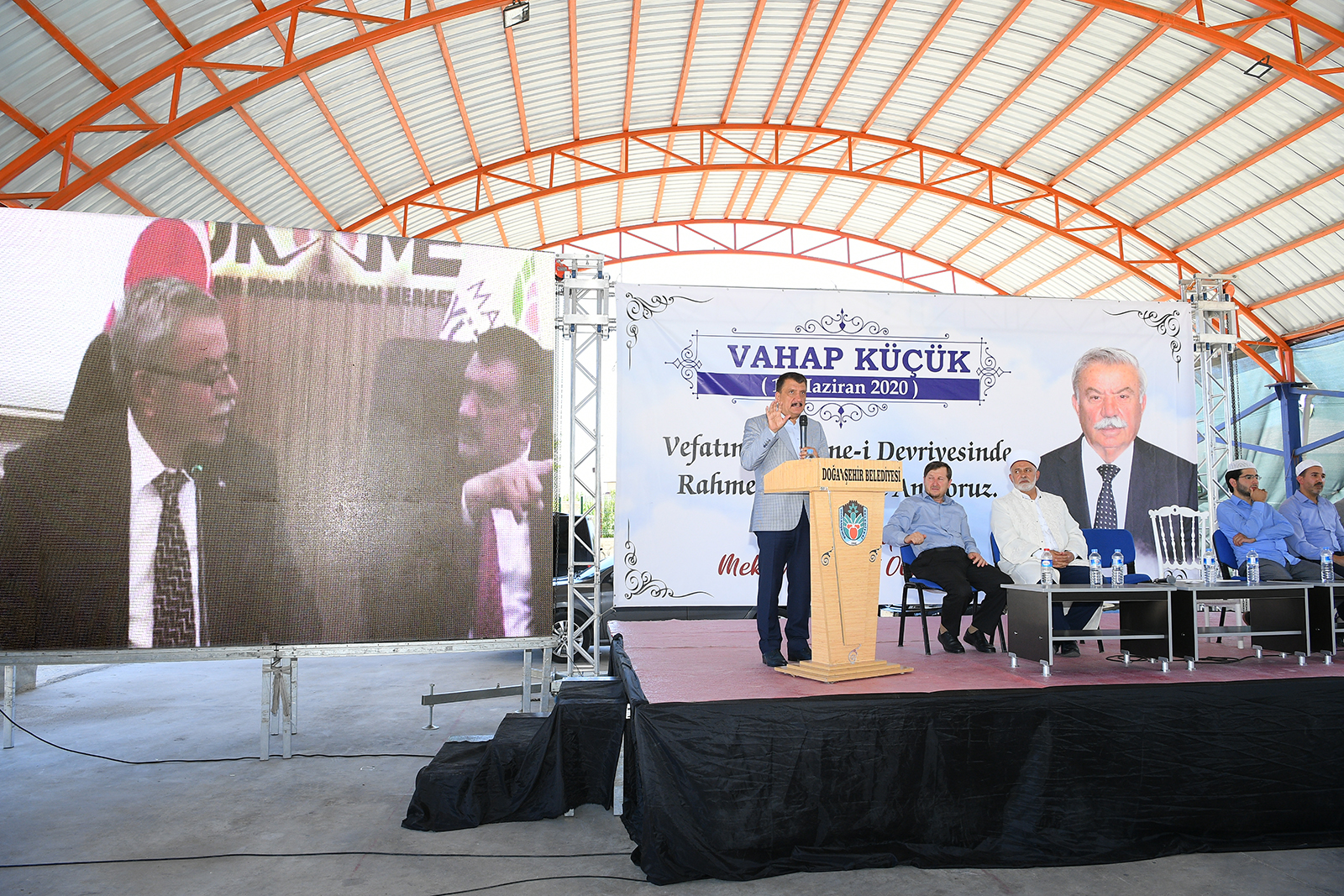 Vahap Küçük Dualarla Anıldı