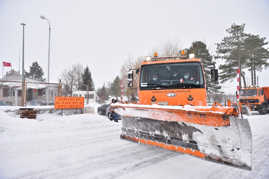 Vali Baruş’tan kar denetimi
