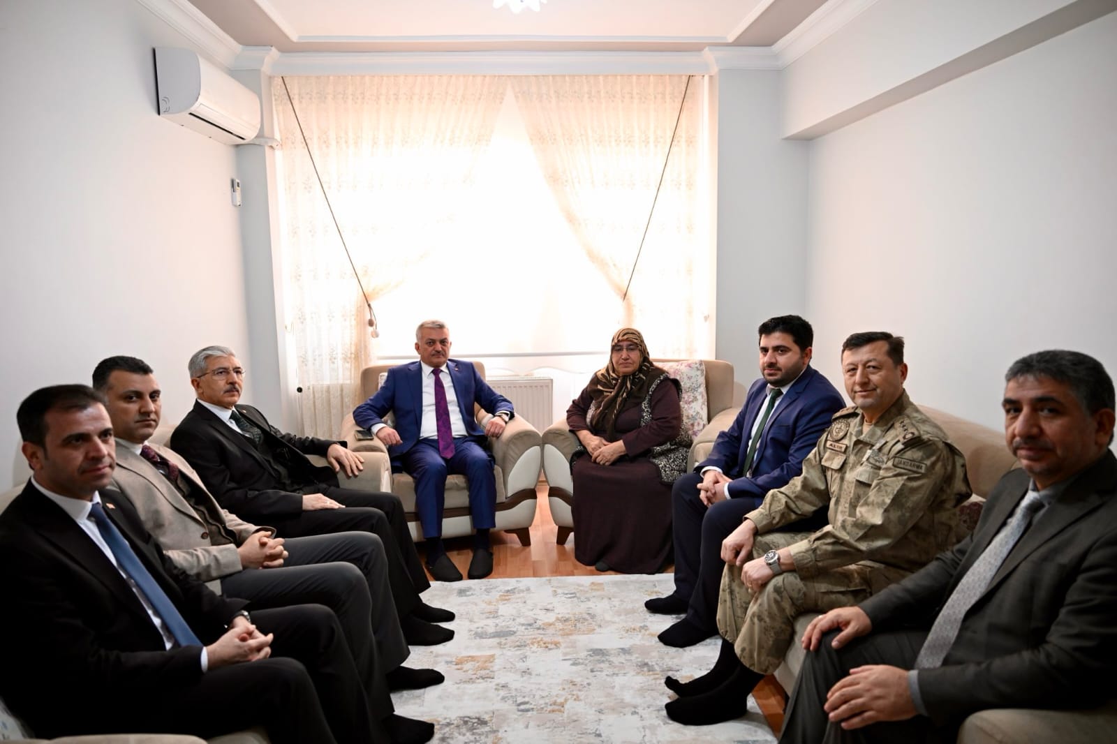 Vali Ersin Yazıcı’dan Şehit Ailelerine Anlamlı Ziyaret