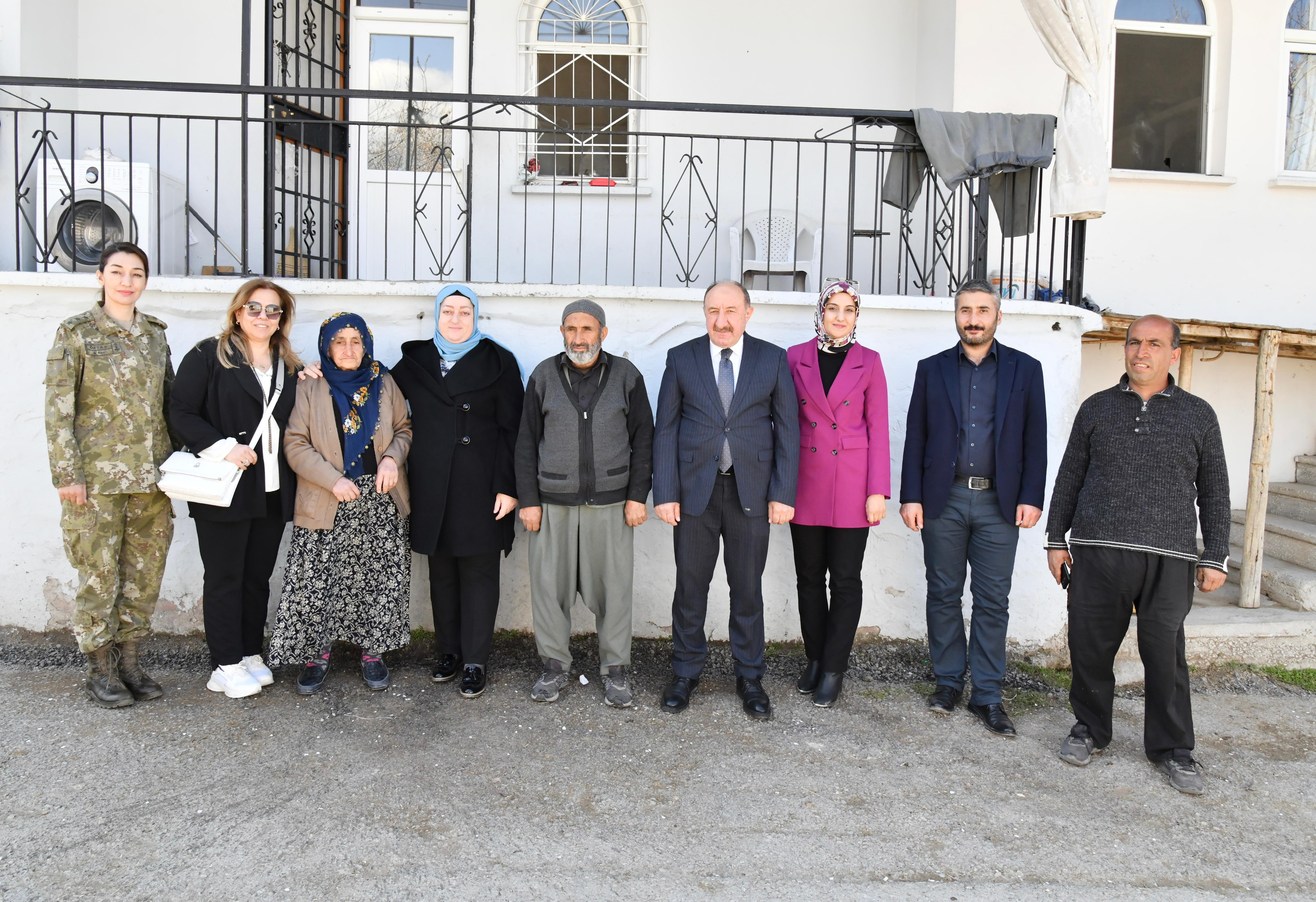 Vali Ersin Yazıcı’nın Eşinden Şehit Ailelerine Ziyaret