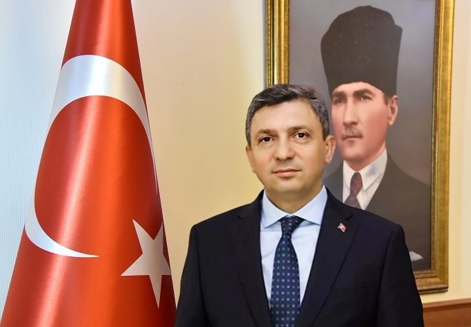 Vali Şahin, "15 Temmuz'u Gelecek Nesillerle Aktarmayı Bir Borç Bileceğiz"